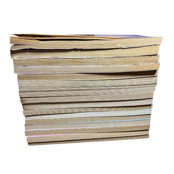 Lot 17 Vintage Apple Fiction Paperback Novels Ghost Horror Scary Mystery Books - Picture 5 of 16